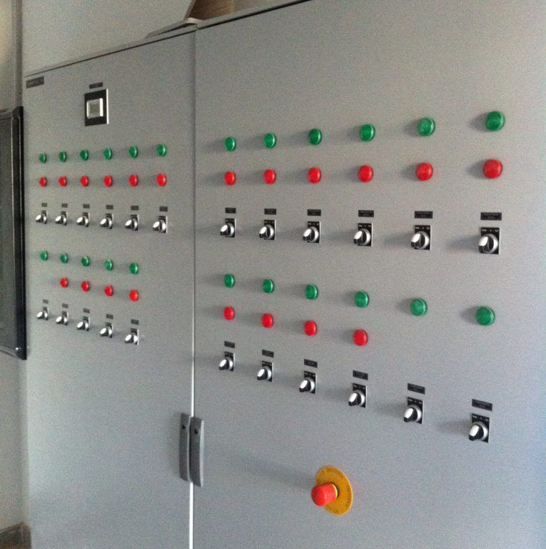 MI RED SL instalaciones cuadro de control